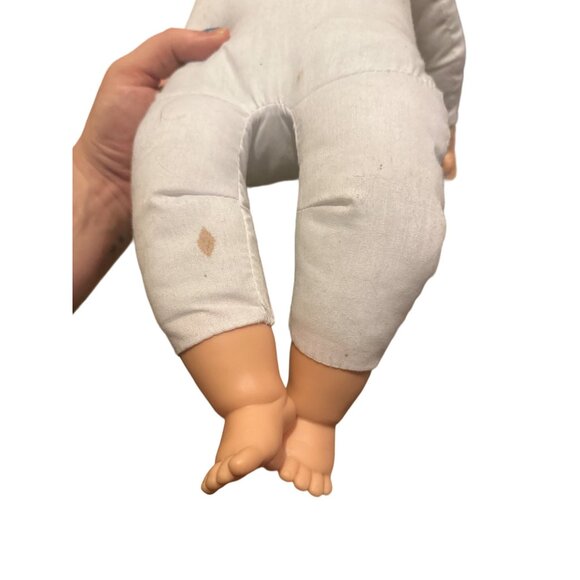 Vintage Baby Doll With Blue Eyes & Cloth Body - Picture 3 of 7